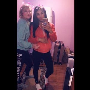 Meet your Posher, Bobbi